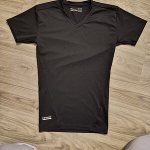 Under Armour Women's Black V-Neck Compression Tee